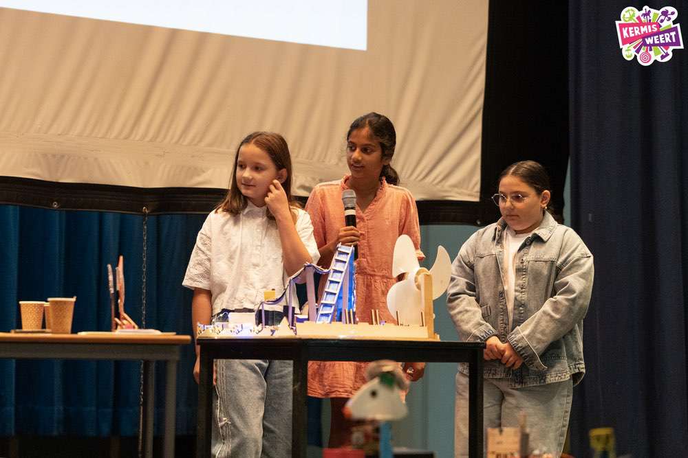 Foto: 'Presentaties Weird Kermis 06'.